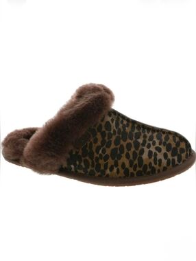 UGG Women's Scuffett Caspian Slippers Burnt Cedar Size 6